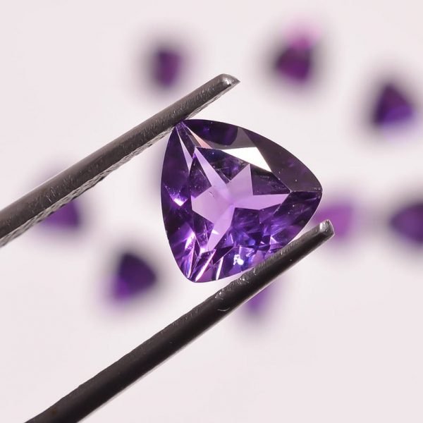 [AAA] Faceted African Amethyst Natural Trillion Gemstone 3 - 10 mm Sizes - Image 2